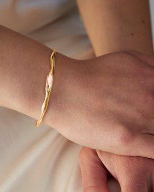 Wide Ripple Bracelet | Gold Plated