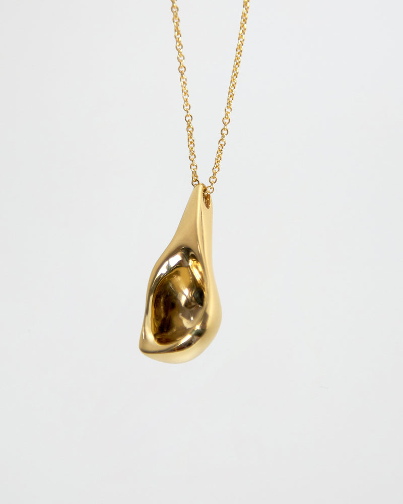 
            
                Load image into Gallery viewer, BAR Jewellery Sustainable Large Calla Necklace In Gold
            
        