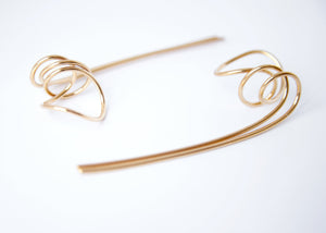 
            
                Load image into Gallery viewer, Triple Twist Hair Pin | Gold Plated
            
        